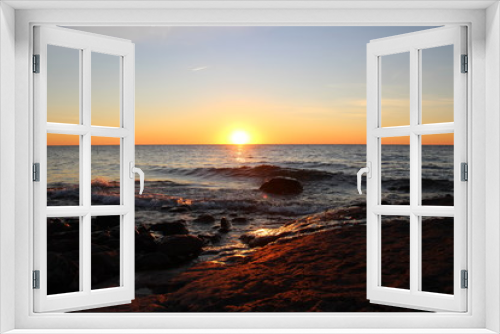Fototapeta Naklejka Na Ścianę Okno 3D - Sunrise on Lake Superior