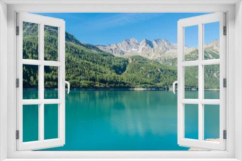 Fototapeta Naklejka Na Ścianę Okno 3D - Lake in Ceresole Reale in the Gran Paradiso National Park in Italy