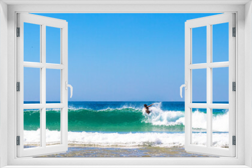 Fototapeta Naklejka Na Ścianę Okno 3D - Praia com ondas
