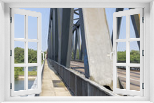 Fototapeta Naklejka Na Ścianę Okno 3D - Rheinbrücke Wintersdorf Fußweg
