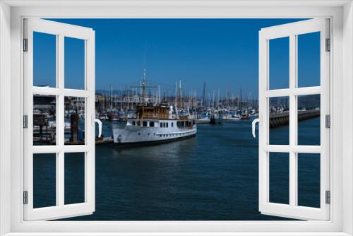 Fototapeta Naklejka Na Ścianę Okno 3D - San Francisco Boats