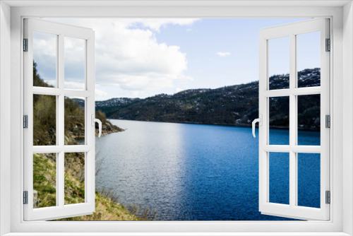 Fototapeta Naklejka Na Ścianę Okno 3D - Jezioro w Norwegi