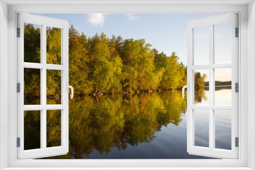 Fototapeta Naklejka Na Ścianę Okno 3D - Golden reflection on Finnish lake