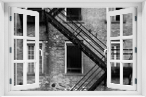 Fototapeta Naklejka Na Ścianę Okno 3D - Zig-zag Escape