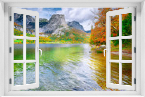 Fototapeta Naklejka Na Ścianę Okno 3D - Idyllic autumn scene in Grundlsee lake in Alps mountains, Austria