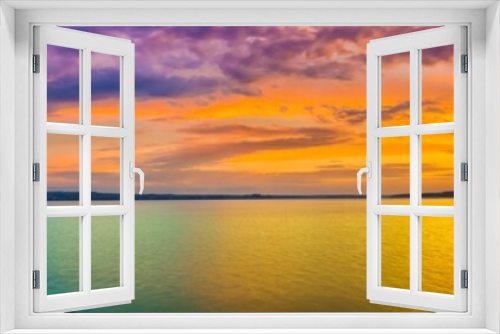 Fototapeta Naklejka Na Ścianę Okno 3D - Sunset over the lake. Amazing panorama landscape