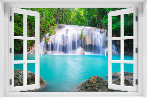 Fototapeta Naklejka Na Ścianę Okno 3D - Beautiful waterfall in tropical forest