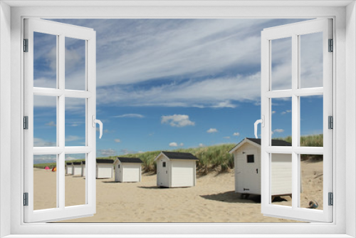 Fototapeta Naklejka Na Ścianę Okno 3D - beach house by the sea on the coast