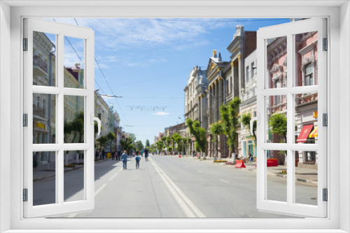 Fototapeta Naklejka Na Ścianę Okno 3D - Historical street named after Kuibyshev in Samara, Russia. On a Sunny summer day. 17 June 2018