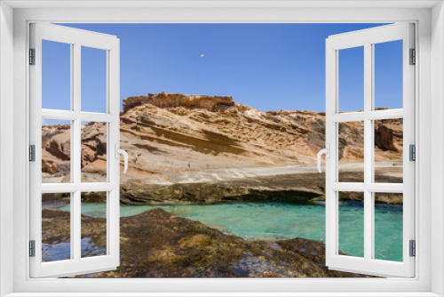 Fototapeta Naklejka Na Ścianę Okno 3D - landscape. Ocean and natural pool. Fuerteventura.