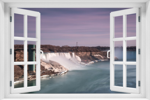 Fototapeta Naklejka Na Ścianę Okno 3D - View on Niagara falls during sunset