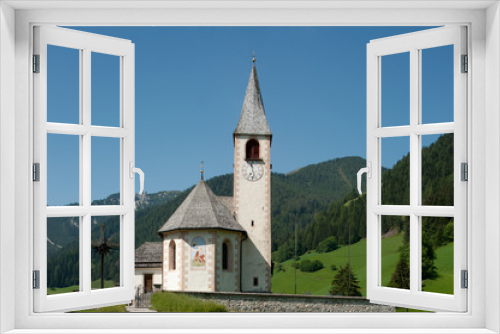 Fototapeta Naklejka Na Ścianę Okno 3D - Pfarrkirche Stankt Veit im Pragser Tal in Südtirol