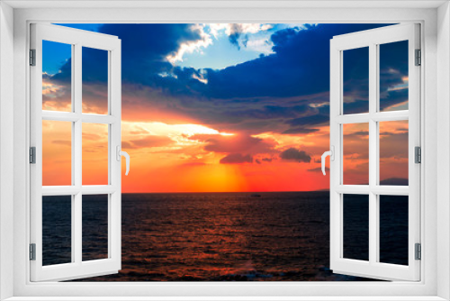 Fototapeta Naklejka Na Ścianę Okno 3D - Amazing sunset over the sea