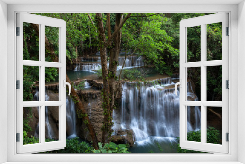 Fototapeta Naklejka Na Ścianę Okno 3D - Huai Mae Khamin Waterfall in Kanchanaburi, Thailand.