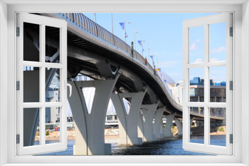 Fototapeta Naklejka Na Ścianę Okno 3D - Large modern bridge across the river