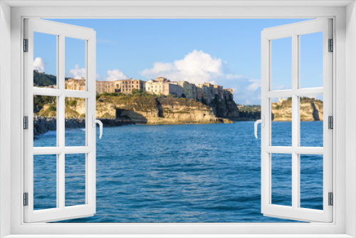 Fototapeta Naklejka Na Ścianę Okno 3D - Panoramic view of coastline in Tropea