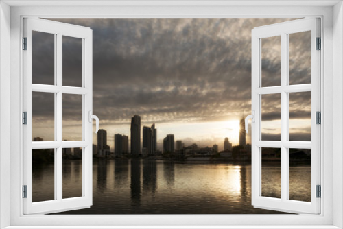 Fototapeta Naklejka Na Ścianę Okno 3D - Sunrise view of Surfers Paradise with Q1 building, Gold Coast, Australia