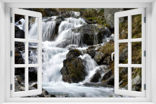Fototapeta Naklejka Na Ścianę Okno 3D - Alaska mountain stream