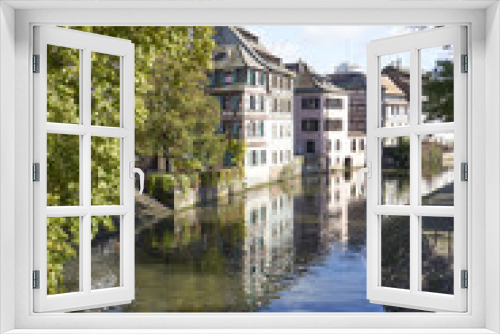 Fototapeta Naklejka Na Ścianę Okno 3D - Famous Old Town of Strasbourg