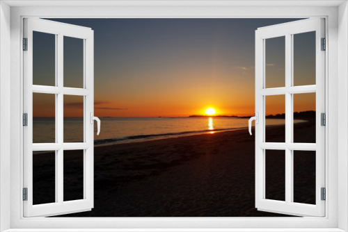 Fototapeta Naklejka Na Ścianę Okno 3D - beau coucher de soleil,sur plage et mer de bretagne