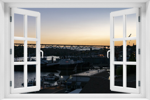 Fototapeta Naklejka Na Ścianę Okno 3D - Sunset Bridge