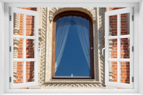 Fototapeta Naklejka Na Ścianę Okno 3D - Merchant's house Windows