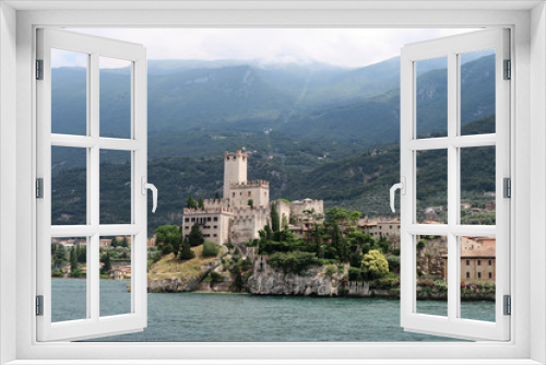 Fototapeta Naklejka Na Ścianę Okno 3D - Malcesine Gardasee Italien