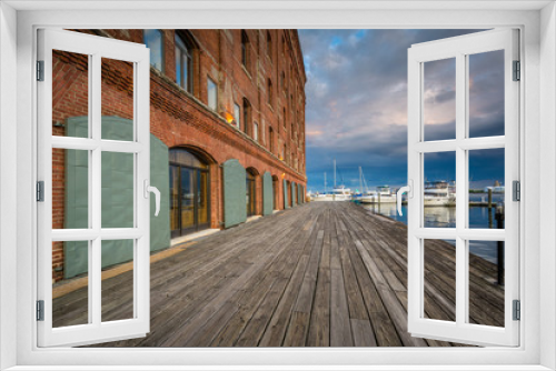 Fototapeta Naklejka Na Ścianę Okno 3D - Henderson's Wharf, in Fells Point, Baltimore, Maryland