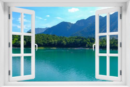 Fototapeta Naklejka Na Ścianę Okno 3D - Panorama di un Lago dall'acqua di color smeraldo - Lago di Tenno, Trentino, Italia