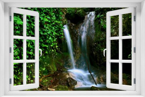Fototapeta Naklejka Na Ścianę Okno 3D - Forest waterfall