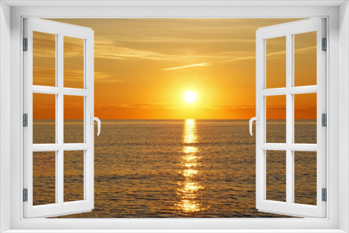 Fototapeta Naklejka Na Ścianę Okno 3D - sunset on the sea
