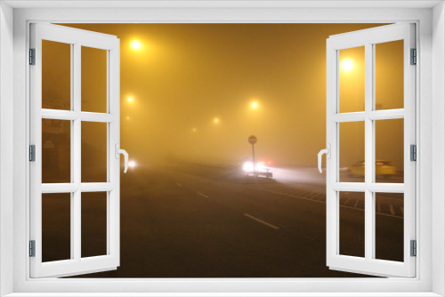 Fototapeta Naklejka Na Ścianę Okno 3D - fog in the city