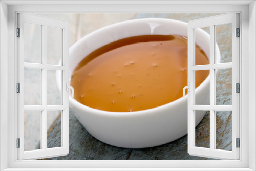 Fototapeta Naklejka Na Ścianę Okno 3D - healthy clear honey in dish