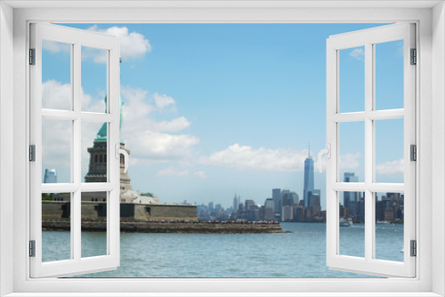 Fototapeta Naklejka Na Ścianę Okno 3D - Liberty Island