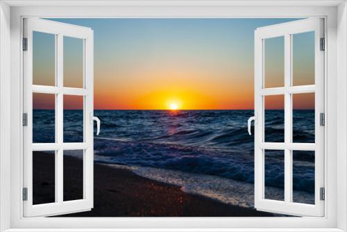 Fototapeta Naklejka Na Ścianę Okno 3D - Beautiful sea at sunset.
