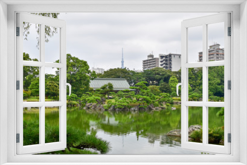 Fototapeta Naklejka Na Ścianę Okno 3D - スカイツリーが見える清澄庭園