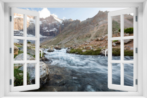 Fototapeta Naklejka Na Ścianę Okno 3D - Fann mountains
