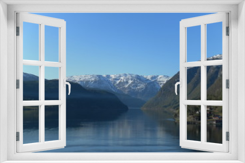 Fototapeta Naklejka Na Ścianę Okno 3D - Ulvik - Idylle am Fjord