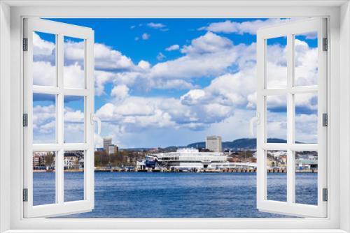 Fototapeta Naklejka Na Ścianę Okno 3D - Panoramic view of Oslo from the Bygdoy peninsula.