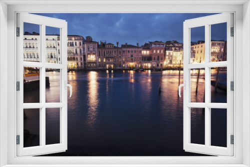 Fototapeta Naklejka Na Ścianę Okno 3D - Night view of architects from Grand canal in Venice, Italy