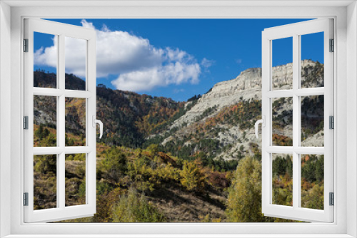 Fototapeta Naklejka Na Ścianę Okno 3D - Autumnal landscape on Mount Gramos in Greece
