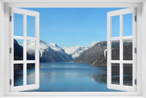 Fototapeta Naklejka Na Ścianę Okno 3D - Gebirge mit See