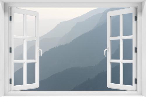 Fototapeta Naklejka Na Ścianę Okno 3D - Hills in Pyrenees