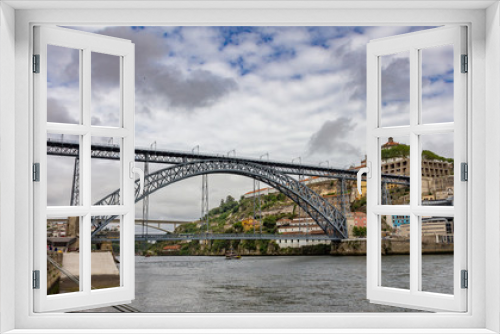 Fototapeta Naklejka Na Ścianę Okno 3D - Porto Bridge