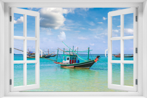 Fototapeta Naklejka Na Ścianę Okno 3D - Fisherman boat on Phangan Island