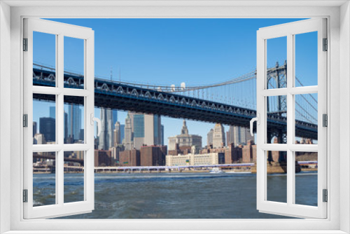 Fototapeta Naklejka Na Ścianę Okno 3D - Manhattan Bridge from the cruiser at New York City