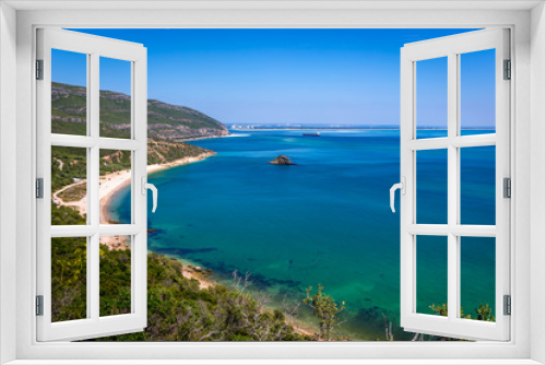 Fototapeta Naklejka Na Ścianę Okno 3D - Amazing blue water beach in Arrábida, Alentejo in Portugal