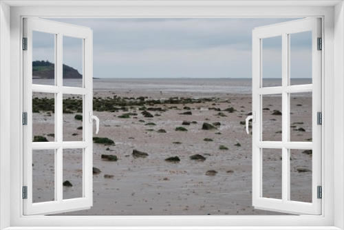 Fototapeta Naklejka Na Ścianę Okno 3D - Leysdown-on-sea beach front, England