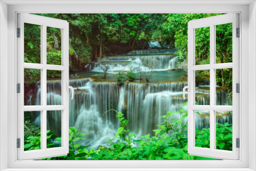 Fototapeta Naklejka Na Ścianę Okno 3D - Huay Mae Kamin Waterfalls in Kanchanaburi, Thailand