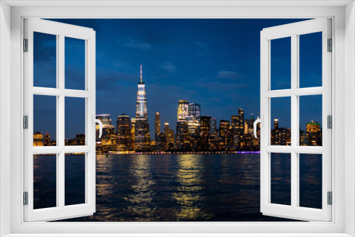 Fototapeta Naklejka Na Ścianę Okno 3D - panoramic view of midtown and downtown Manhattan at night